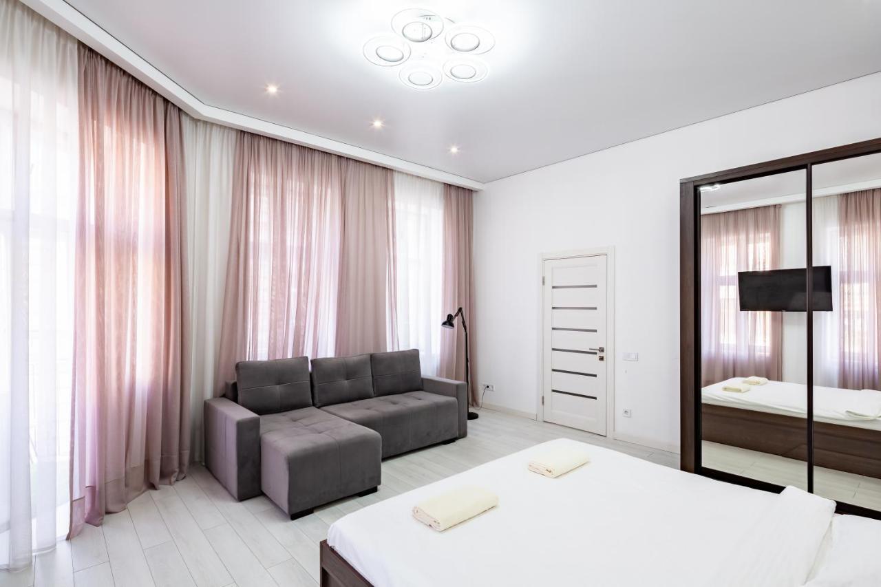 Romari Апартаменти Куліша 41 Lviv Buitenkant foto
