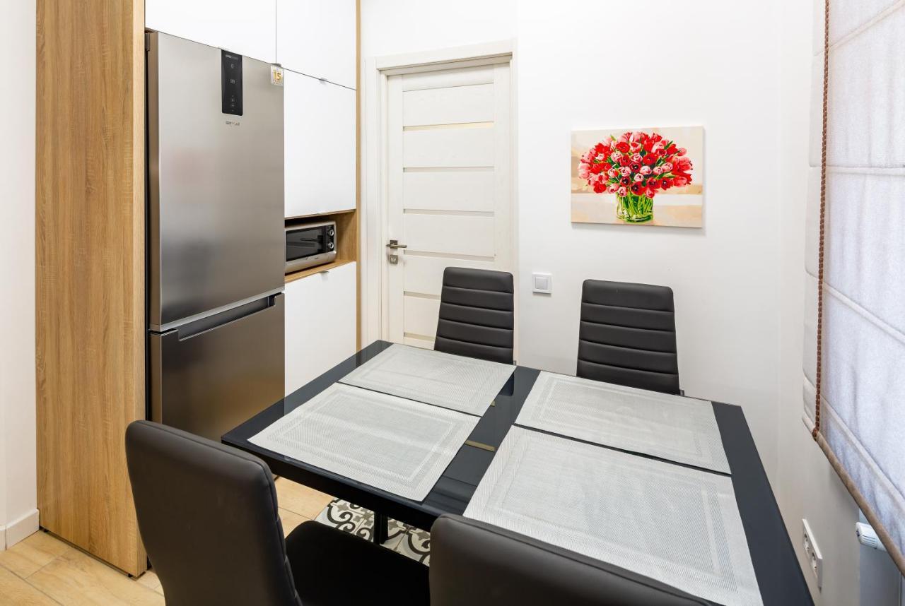 Romari Апартаменти Куліша 41 Lviv Buitenkant foto